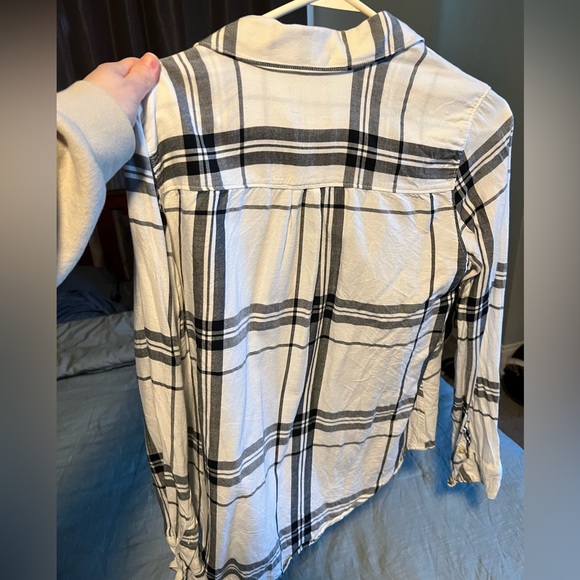 2 SM Abercrombie Women’s light weight flannels - Picture 3 of 4